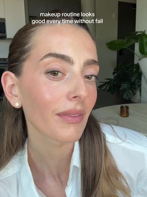 When you’re somehow always in a rush - finding a routine that works every time without fail is essential 🤏🏻 #makeuptutorial #easymakeup #nudestix #myskinbutbetter #maryphillips 