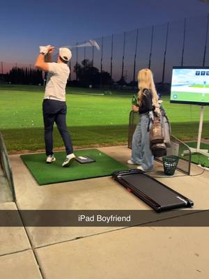 What is this guy doing 🥀😔 #golf #funny #golfer #golfing 