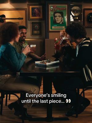 Sharing The Fab Four? Choose your friends wisely. 😜 #TheFabFour #HardRockCafe #SharingAppetizer #Foodie #DinnerEtiquette