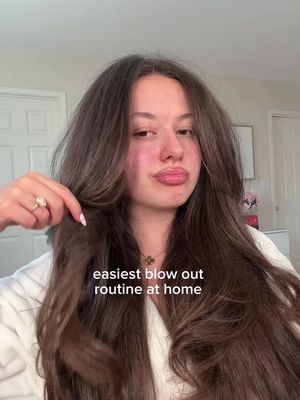 My new favourite hair tool from @T3 Micro “ Aire360 “SO GOOD!!!!! ✨ #t3aire360 #blowout #salonblowoutathome #T3partner