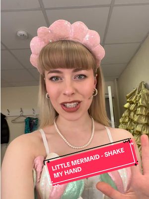 absolutely fin-tastic😏 #panto #theatre #shakemyhand #actor #littlemermaid @TheBenLangleyShow @Laura Fulgenzi @EllenaBacon @Lewis Denny @Lucy Jane 