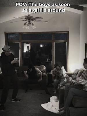 The BOYS switching up when girl’s around 😎