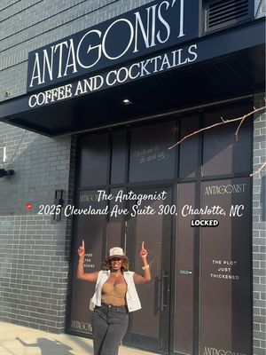 ✨ Phones locked. Intentions unlocked.  The Antagonist  📍 2025 Cleveland Ave Suite 300, Charlotte, NC 28203 The perfect intimate date night in Charlotte… cocktails, small bites, and games designed for real connection. Whether it’s just the two of you or a small group, this speakeasy-style experience at Antagonist sets the tone the moment you walk in. No distractions. No scrolling. Just conversation, laughter, and smooth sips. They literally lock your phone at the door… and suddenly you’re fully present with the people you came with. Reservations are a must and trust me, the vibe is worth it. If you’re looking for something different, more intentional, and effortlessly cool… this is it. #CharlotteNC #ThingsToDoCharlotte