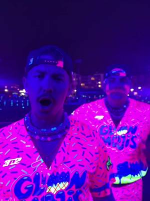 beat 'em up GLOW EDITION ✨  @Bible Bonds @Joseph Burke #cosmicbaseball #glow #transition #beatemup #openingday 
