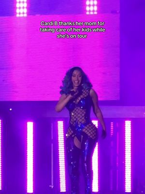 Cardi’s letting everyone know you can be a mommy & chase your dreams at the same time 💕 #cardib #littlemissdramatour #nyc #msg 