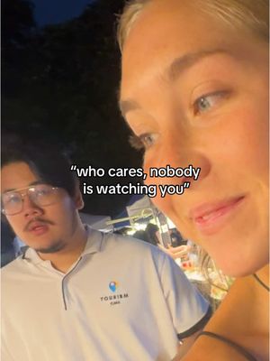 vlogging in public be like #whocares #alleyesonme 