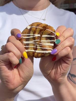 Sorry, we’re kinda busy eating our limited edition Easter Feature cookies 💅🐰 Which is your favourite? 