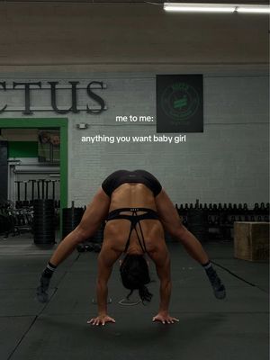 ✨✨✨  #fyp #presstohandstand #calisthenics #hybridathlete #crossfit 