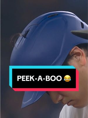 Carlos Santana helped out Shohei Ohtani 🤣 #MLB #baseball #shoheiohtani 