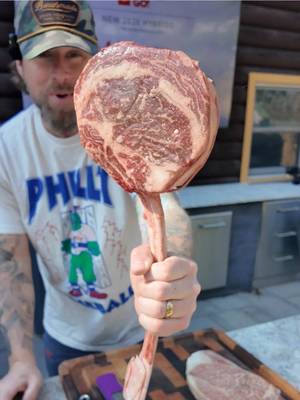 Just getting started 🏀 Weather is changing and @🔥 RTA Outdoor Living 🔥 and @coyoteoutdoorliving make this EASY!  So much more to come!  #groarkboysbbq #themeatteacher #culinary #rtaoutdoorliving #coyoteoutdoor