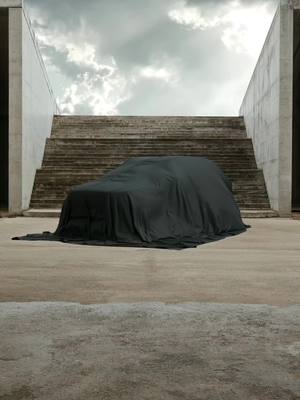 Even under wraps, it can’t help but move. Stay tuned for a rising star.   #MercedesBenz