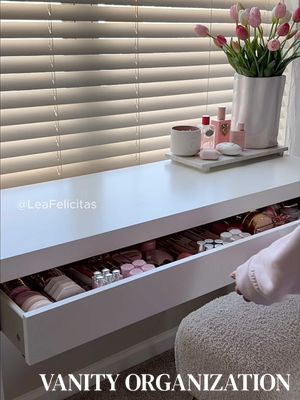 Let’s organize my makeup vanity 🌸💗✨ #vanityorganization #beautyroom #makeupcollection #satisfying #asmr