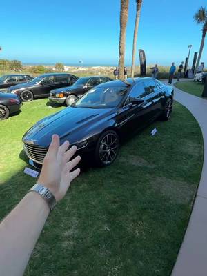 This thing is so weird #aston #astonmartin #luxurycar #cartok 