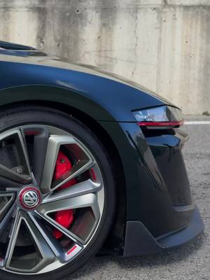 One V6. One prototype. One unmistakable sound. The GTI Roadster ‘Vision Gran Turismo’ moves you before it even moves. #Volkswagen #GTI #GTI50 #SimRacing
