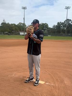 Stay fresh, Stay clean with @dudewipes #dudepartner 