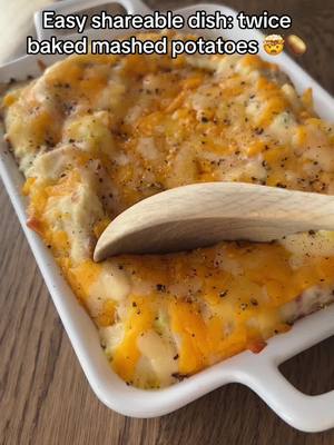 Have you tried twice baked mashed potatoes? 👏 #kroger #mashedpotatoes #twicebakedpotato #cheesy #EasyRecipes  @yessidothecookingg