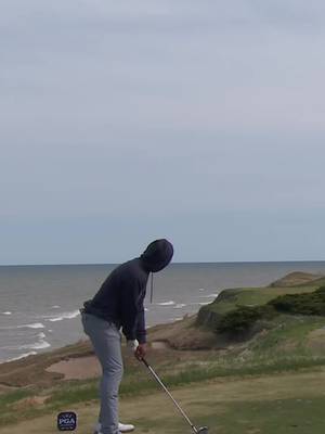 Southern University’s Thomas Reid tee’d this one off staring down Lake Michigan. 😨🌊 This shot from the 2025 PGA Works Colleigate Championship at Whistling Straits is our #TopShotTuesday. 