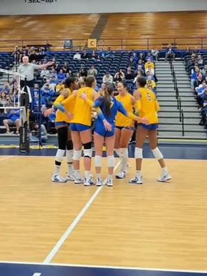 Blaire Bayless kills >>> 🤯💥 #H2P #volleyball #volleyballworld @Blaire @NCAA Volleyball 
