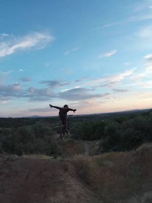 We 🫶 Xtreme sports 🏍️ don’t try this at home kids 