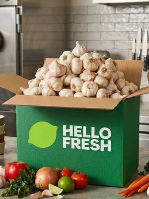 HelloFresh breath 😮‍ Introducing the Garlic Lover’s Box. Bold flavor. Lasting impression.