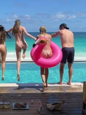 just a normal beach day until the trunks… disappeared 😭🌊 happy April fools day!  #bahamas #girlsTrip #beachprank @oliviaculpo @Jennifer Fields 