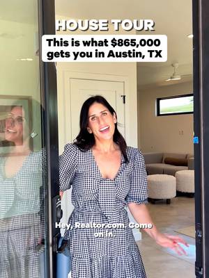 THIS IS WHAT $865K LOOKS LIKE IN EAST AUSTIN 👇 Designed by a women-led team at Forsite Studio, the thoughtful design and attention to detail blew us away! We're talking soaking tub, quartz counters, private yard, flex room, open-concept kitchen with light pouring in from every angle. 🚪 Step inside at link in bio! 🏡 3 bed | 3 bath | 1,800 sqft 📍 Austin TX 💰 $865,000 | Listed by @elliematx 🎬 Follow for more home tours! 💌 DM us to have your listing featured.