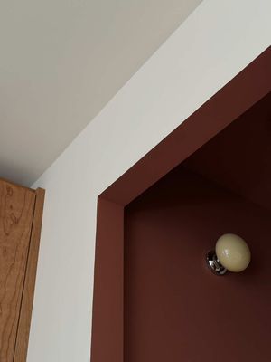 Flat renovation - Episode 10 - its time for some paint @Lick (White 05 and Red 01) ad