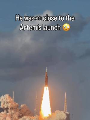 Bro had a front row seat to the Artemis launch 🔥 (via Ijared/IG) #artemis #rocket #space #launch #cool 