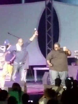 #ᴛʙᴛ  That one time i had @8ightball and @pimptypemjg on stage with me back in the day. ONE EPIC ASS NITE #fyp #respeckmycountryness #highlyunderrated #comingsoon