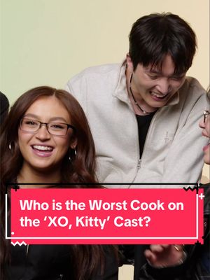 Don't ask #AnnaCathcart to make you dinner. 😭 See what the cast of #XOKitty has on their phones in an all-new episode of #ScreenTime, out now at the link in bio.