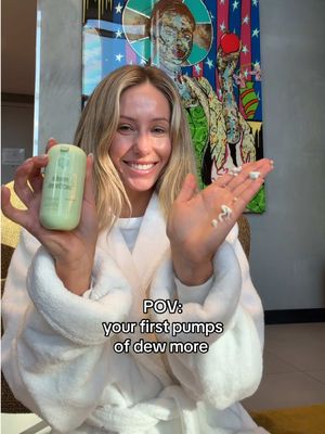 She just takes a second to warm up 💚 we’re working to improve the initial pumps of the packaging to make this more seamless for you ;) 