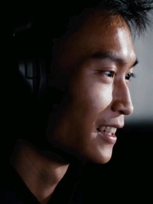 Meet Nosniy, the dev behind the success of RIVALS.