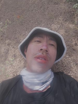 Recap of Day 2 of Arizona Monster 300: a nonstop 300 mile footrace through the Arizona Desert… and don’t worry I’m going to keep saying cactuses > cacti