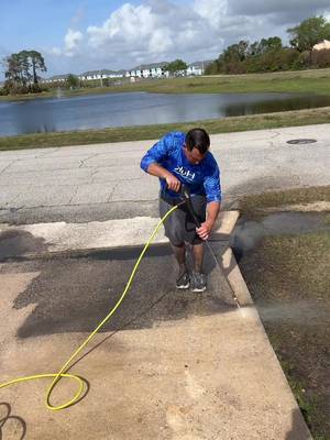 Remember rule number 1. Take care of the ones that take care of our loved ones #pressurewashing#actsofkindness#CleanTok