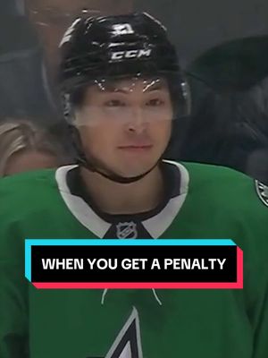 the way he just stood there 😅 #NHL #hockey #sports #DallasStars #JasonRobertson 