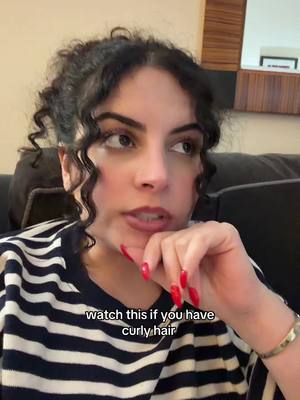 How do I decide #bridalhair #weddinghair #curlyhair 