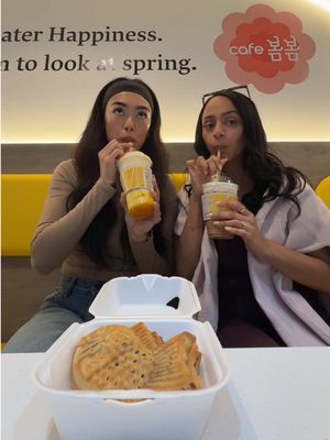 the cutest cafe hidden inside hmart 🥭🤩 @Amy | Dallas Creator  #hmart #carrolltontx #cafebombom #ktowncarrollton #carrolltonfoodie 