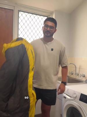 Ever wondered how to wash your sleeping bag without ruining it? Our ambassador @jackwwalters walks through the simple steps he uses to keep his bag clean, lofty, and ready for the next trip. A little care goes a long way when the goal is more nights out🧼