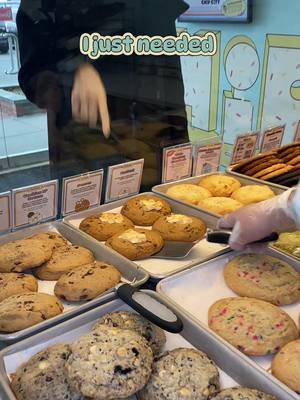 problem solved 🍪 grab your favorites before they’re gone — weekly menu only sticks around for a minute #ChipCity #CookieLovers #LimitedTimeOnly #SweetTooth #NYCEats 