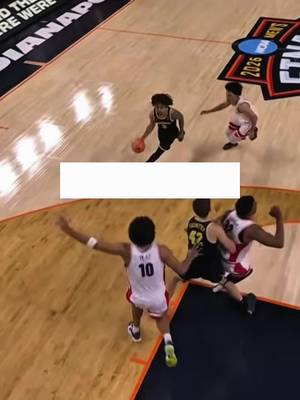 We break down Michigan's shocking and dominant victory over Arizona in this March Madness game. Despite losing their best player Yaxil Lendiveur to an ankle injury early on, Michigan dominated the Wildcats with a 91-73 blowout win. We discuss how Michigan jumped out to a double-digit lead, Arizona's sloppy play with missed layups and turnovers, and Michigan's incredible 12-point run that sealed the game. The Wolverines are now headed to the national championship to face UConn. #arizona #michigan #MarchMadness #bracket #Uconn