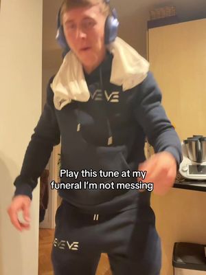 Walk out tune every fight from now on 🤣🤣 #dancing #trending #groovy #followthattune 