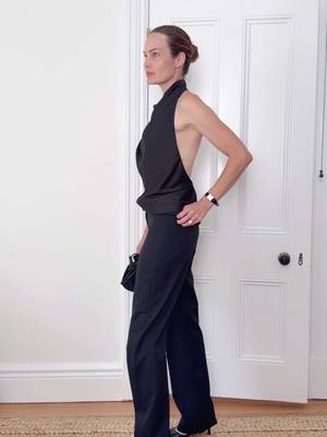 Black on black. 😎  A.Emery Top, Rylan Bag, St Agni Pants, Bassike Belt, Rylan Heels.  #OOTD #outfit #look #lookoftheday 