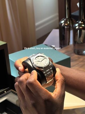 I just bought an AP 🤑😳 #royaloak #audemarspiguet #rolex #dailymotivation #luxurywatches 