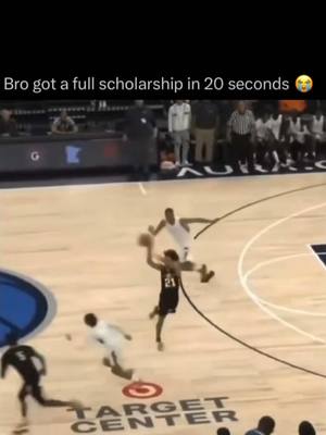 Him and bro got crazy chemistry 💯 #NBA #basketball #sports #fyp #dunk 