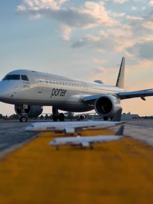 Proof that greatness comes in all sizes. ✈️✈️ La grandeur n'a pas de taille. ✈️✈️