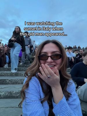 the most entertaining sunset I’ve ever seen #florence 