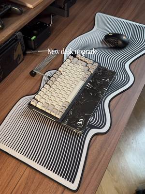 Finally my order from @kbdfans.com arrived 🙌🏻 Quartz stone wrist rest and the black snail deskmat from @Aiglatson Studio  So in love with them 🫶🏻 Self funded - not sponsored #desksetup #cozygaming #customkeyboard #kbdfans #GamingSetup
