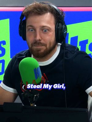 @Samthompsonuk did not expect the question to go in *that* direction 👀😭 #samthompson #onedirection #stealmygirl 
