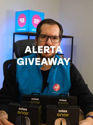 ALERTA GIVEAWAY! Uma destas smartband podem ser tuas! Para isso só precisas de: - Seguir-nos no Tiktok e comentar neste vídeo qual o teu exercício físico preferido e a cor que pretendes (azul ou rose gold). O passatempo tem a duração de 5 dias desde o lançamento deste vídeo, é limitado a uma participação por pessoa e é exclusivo a habitantes de Portugal e ilhas. Serão feitos 2 sorteios, 1 para quem escolheu a cor AZUL, outro para quem escolheu a cor ROSE GOLD.  Os vencedores serão sorteados e anunciados num vídeo no nosso canal de Tiktok.  Atenção, as unidades entregues serão as que foram testadas neste vídeo.  Os vencedores serão contactados, com uma resposta ao seu comentário e terão posteriormente que nos facultar outros dados de contacto. Após contacto, o vencedor terá 72 horas para responder, caso contrário um novo vencedor será sorteado. #radiopopular #rp #foryoupage❤️❤️ #rptech #fyp #giveaway #passatempotiktok😉😉😉 #nilox #niloxonair #smartband #monitoresdeatividade #f