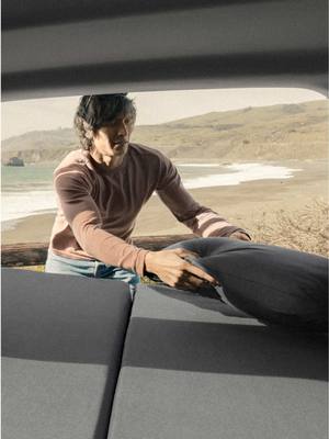 Room for days. And for nights. From festivals to camping trips, rest and recharge with a dreamy @HESTOutdoors foamy mattress designed specially for R2.